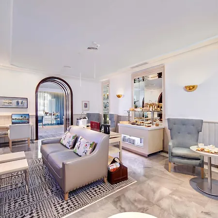 El Fuerte 酒店 马尔韦利亚