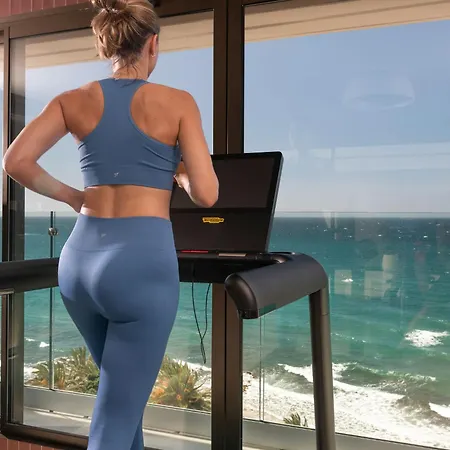 El Fuerte 酒店 马尔韦利亚